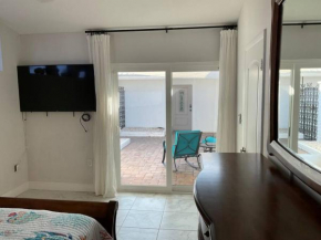 Punta Gorda Getaway - Close to the airport and downtown